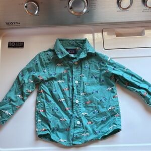 The Children’s Place Kids' Green Car Print Button Down Shirt size 18-24 months